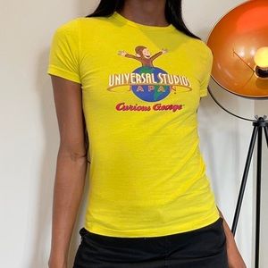 Y2K/ 90s yellow baby tee by Universal Studios Japan.